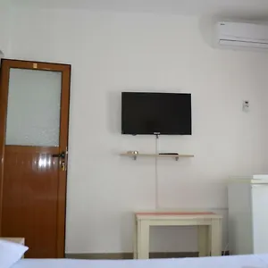 Apartment Viktor, Sarande